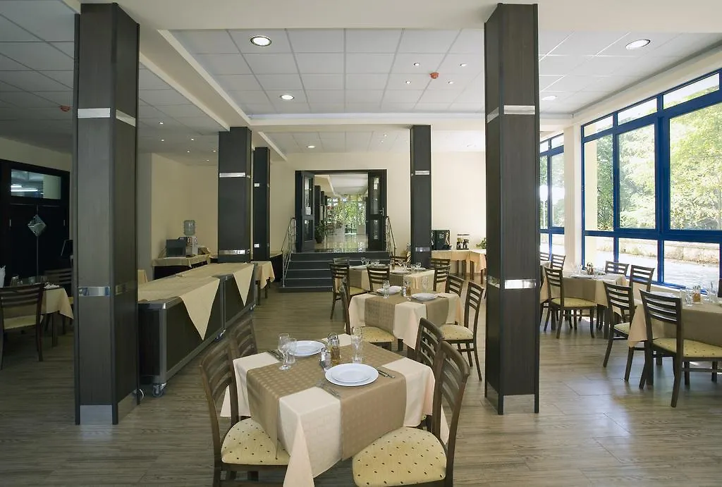Blue Sky Hotel - & Parking 金沙