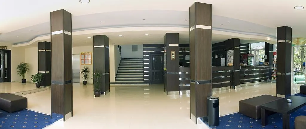 Blue Sky Hotel - & Parking 金沙