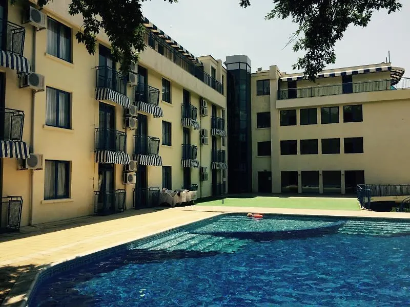 Blue Sky Hotel - & Parking 金沙