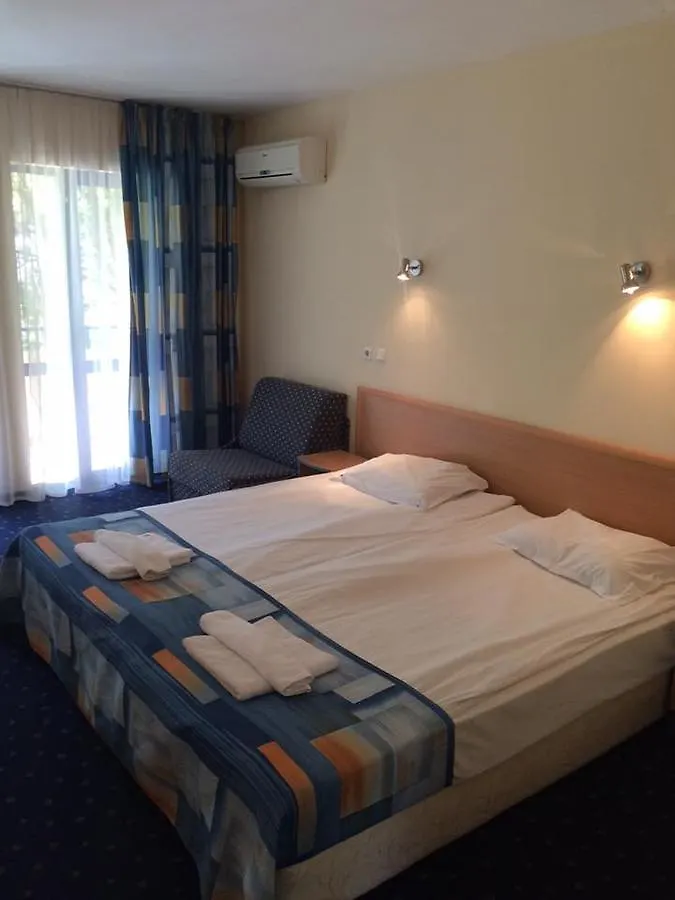 Blue Sky Hotel - & Parking 金沙 3*,